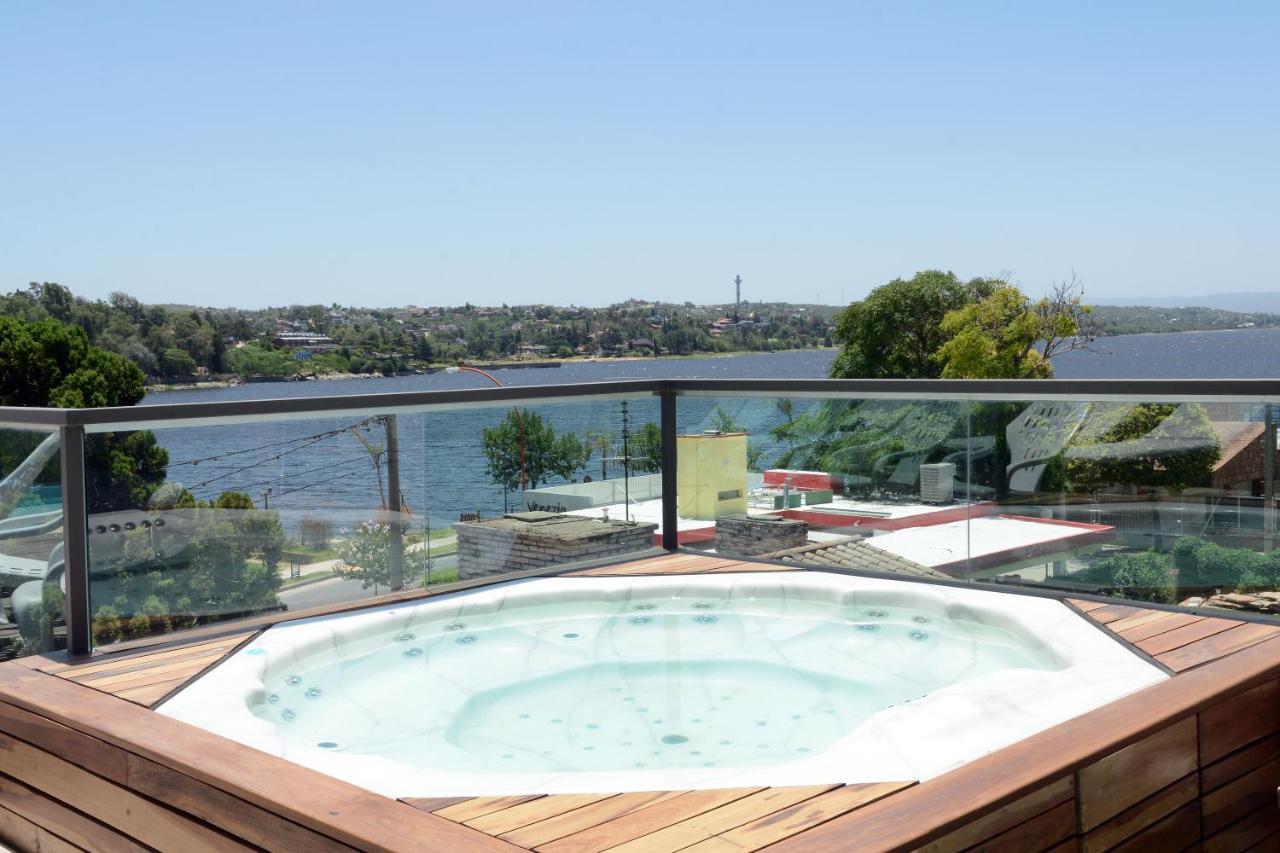 Costalago Suites- By Hvh Villa Carlos Paz Extérieur photo