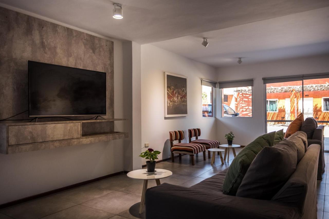 Costalago Suites- By Hvh Villa Carlos Paz Extérieur photo